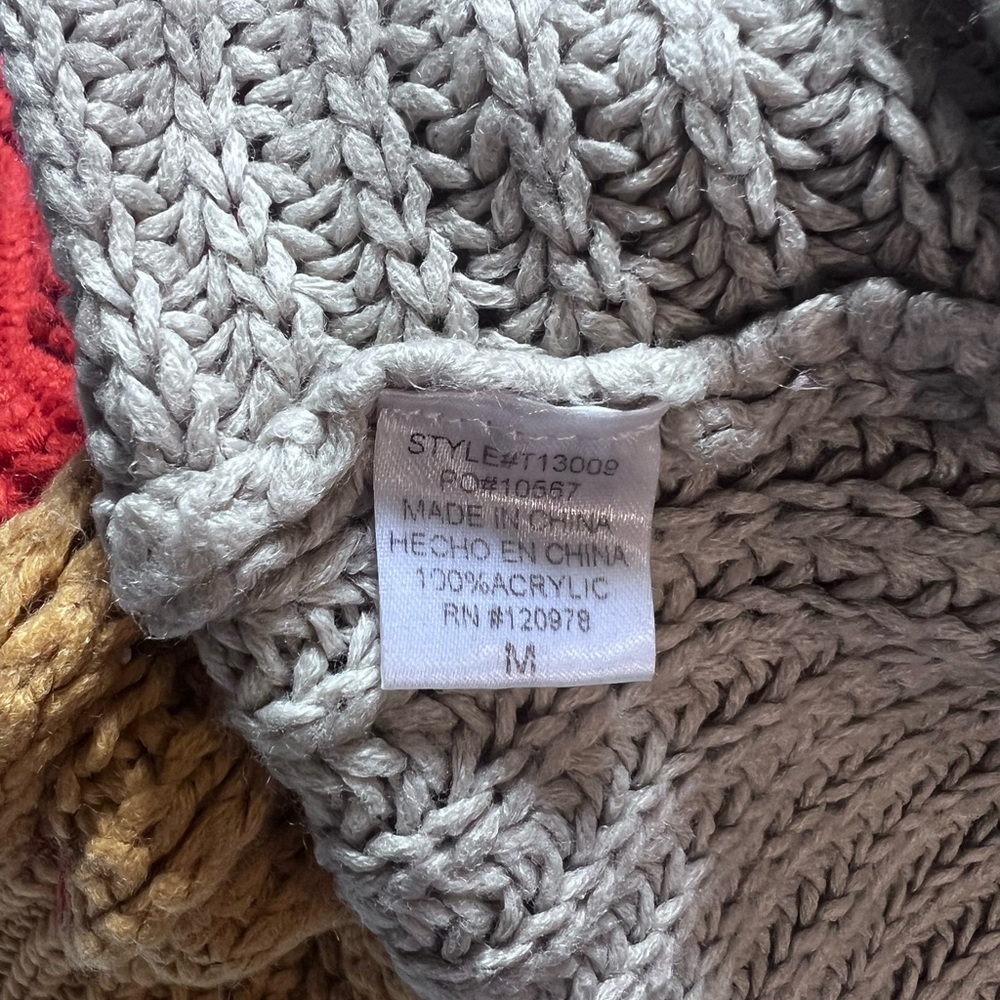 Colorblock Knit Sweater - Picture 4 of 4